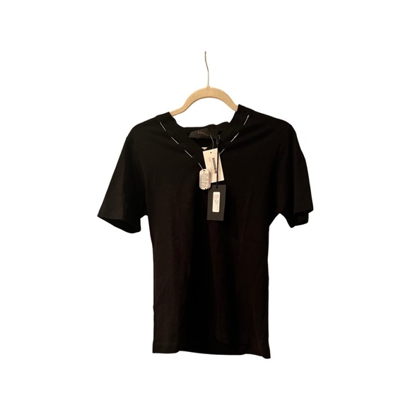 LINDER DARBY V NECK DOG TAG T SHIRT SIZE SMALL - Picture 1 of 5